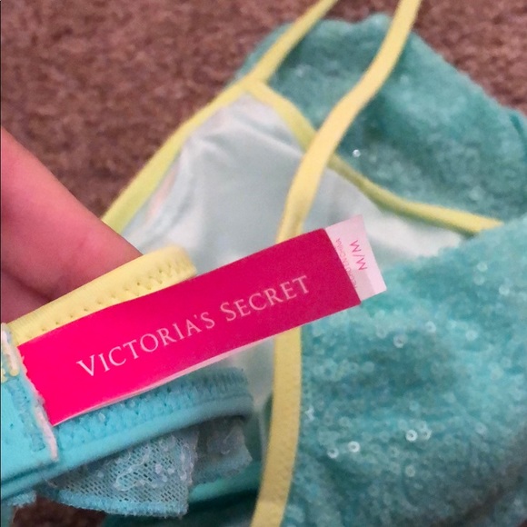 Swim suit top - Picture 3 of 3